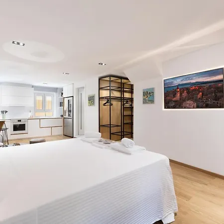Scalinada Luxury Apartment